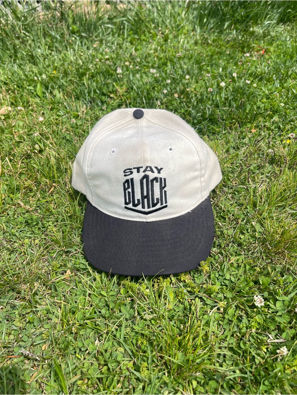 Vintage Stay Black SnapBack
